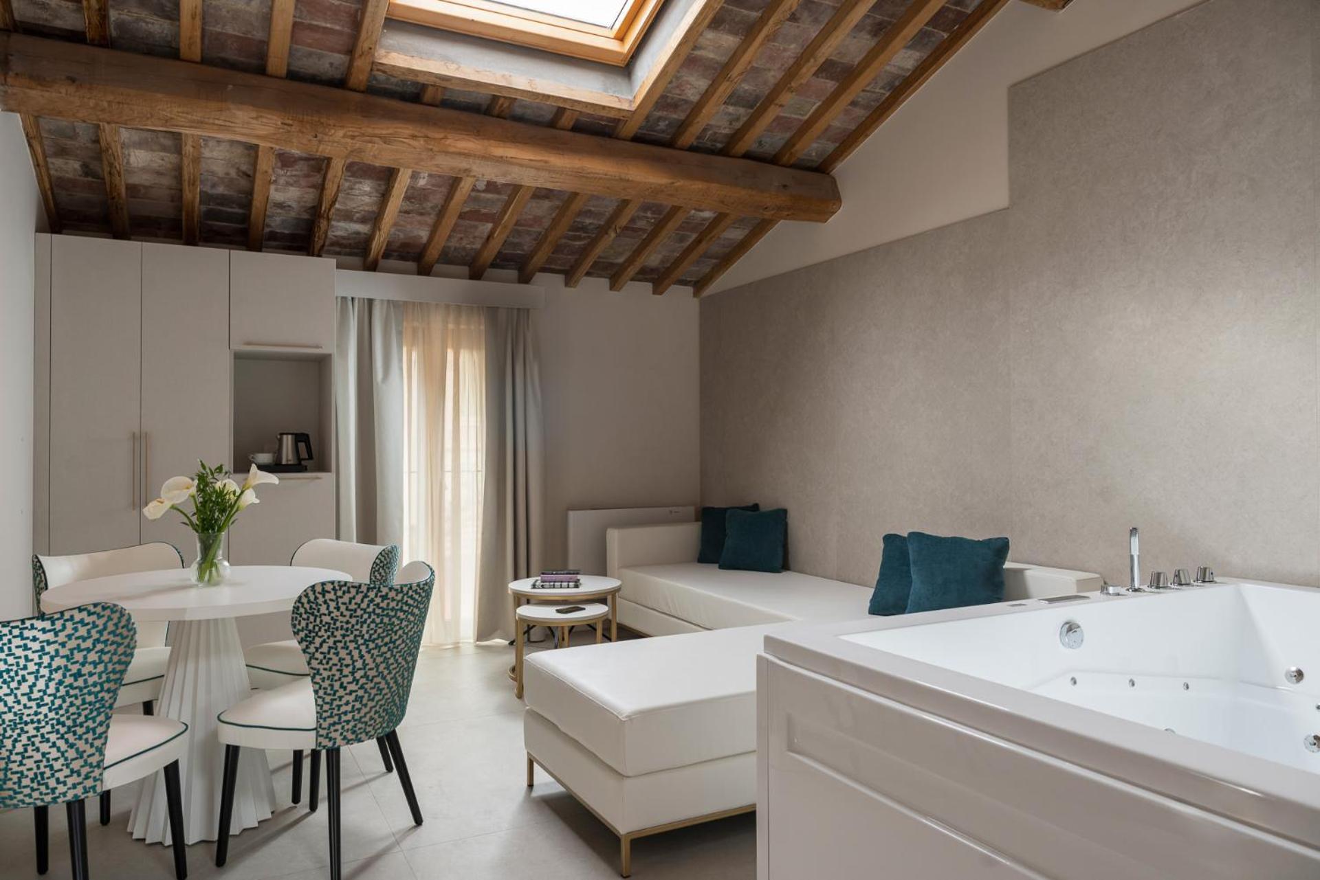 Parma E Oriente Wellness & 4*