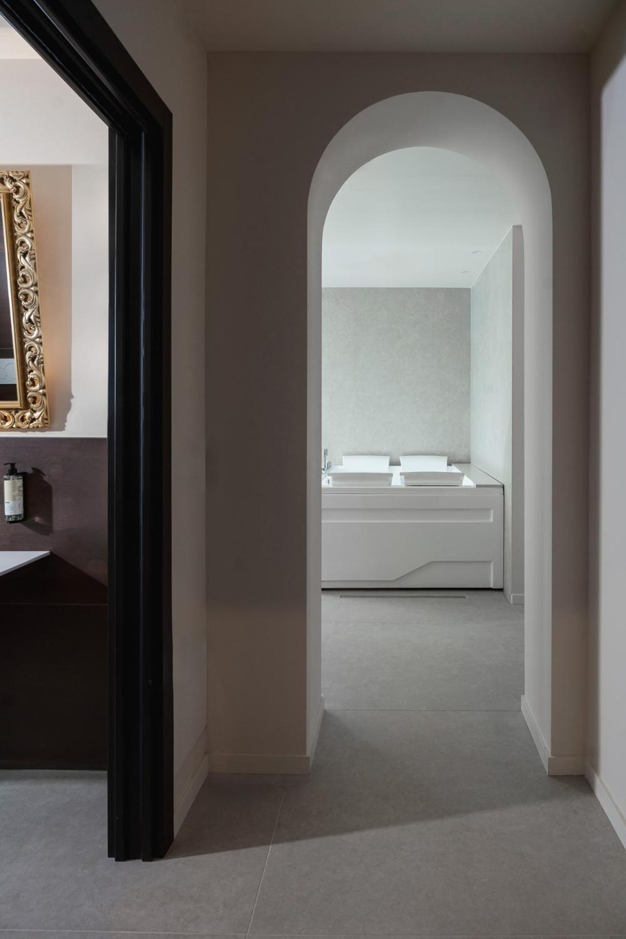 Parma E Oriente Wellness & 4*